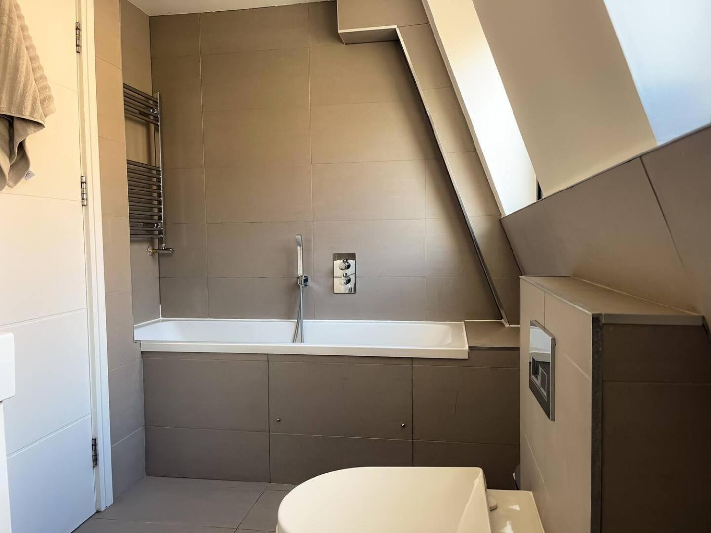 Omega Terrace, Luxury Modern Interior, Located Close To Alexandra Palace Londra Dış mekan fotoğraf